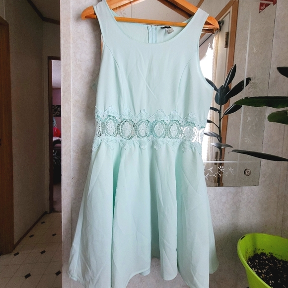 H&M Dresses & Skirts - Pastel blue dress